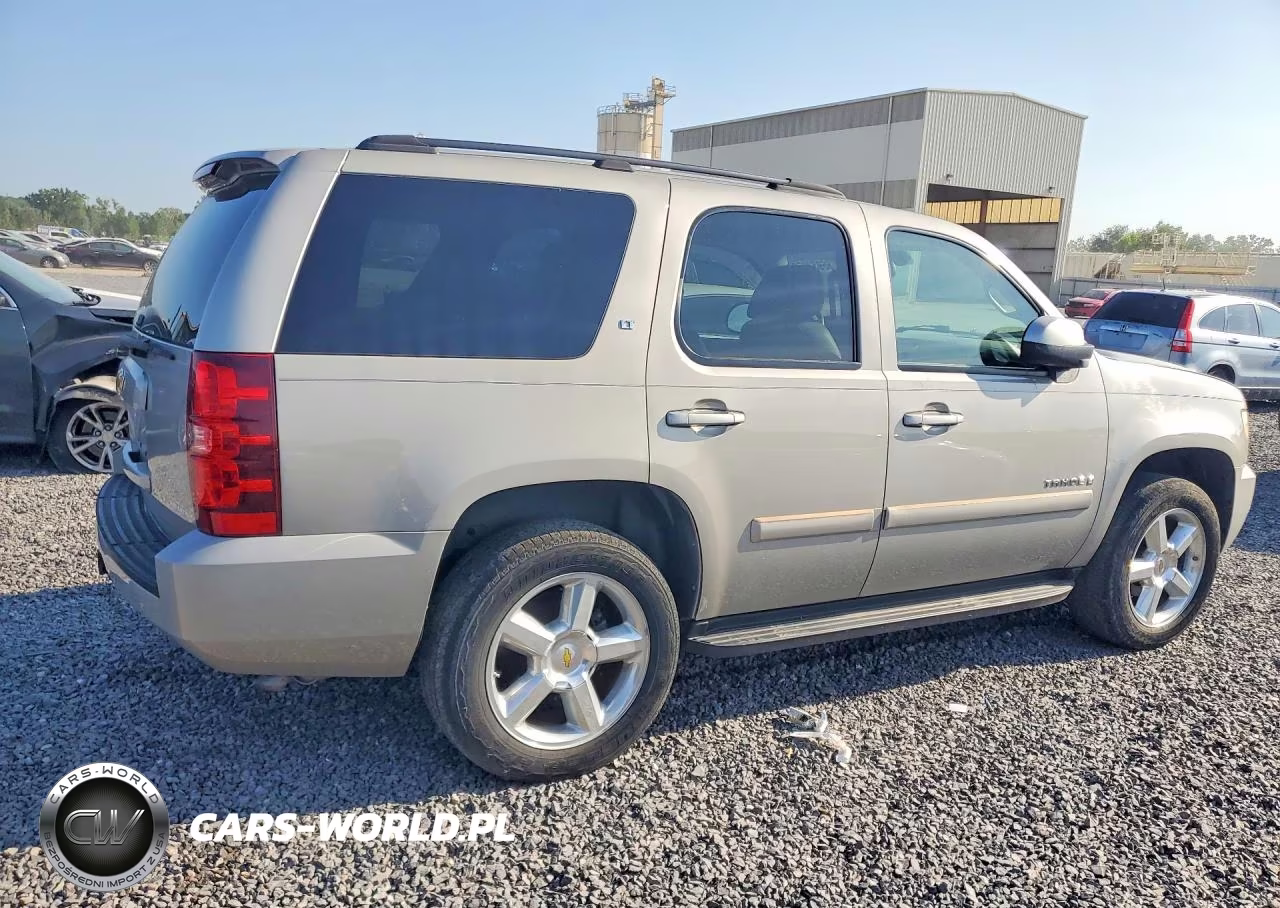 2007 Chevrolet Tahoe K1500 VIN:1GNFK13007J121161 - 3
