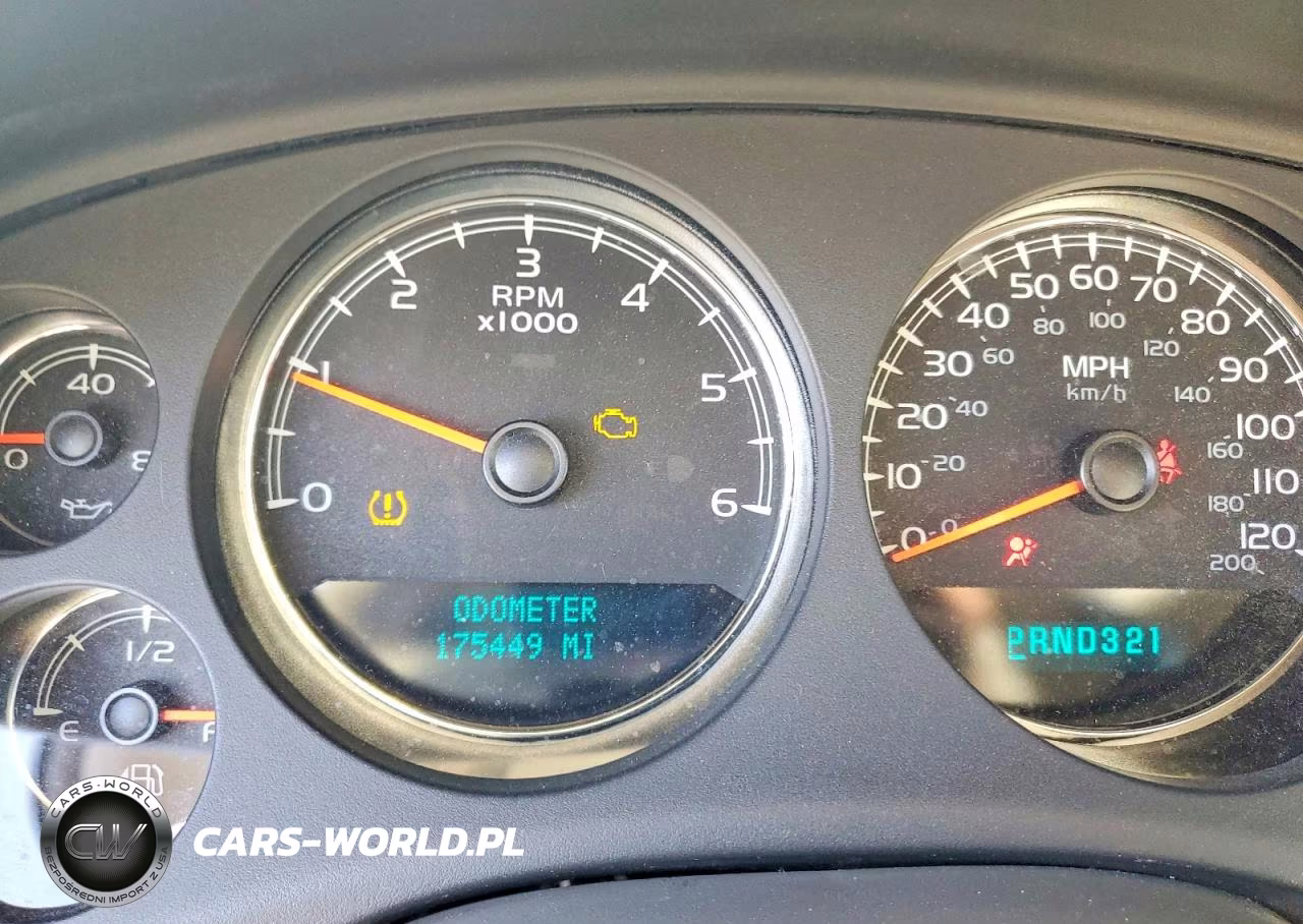 2007 Chevrolet Tahoe K1500 VIN:1GNFK13007J121161 - 9