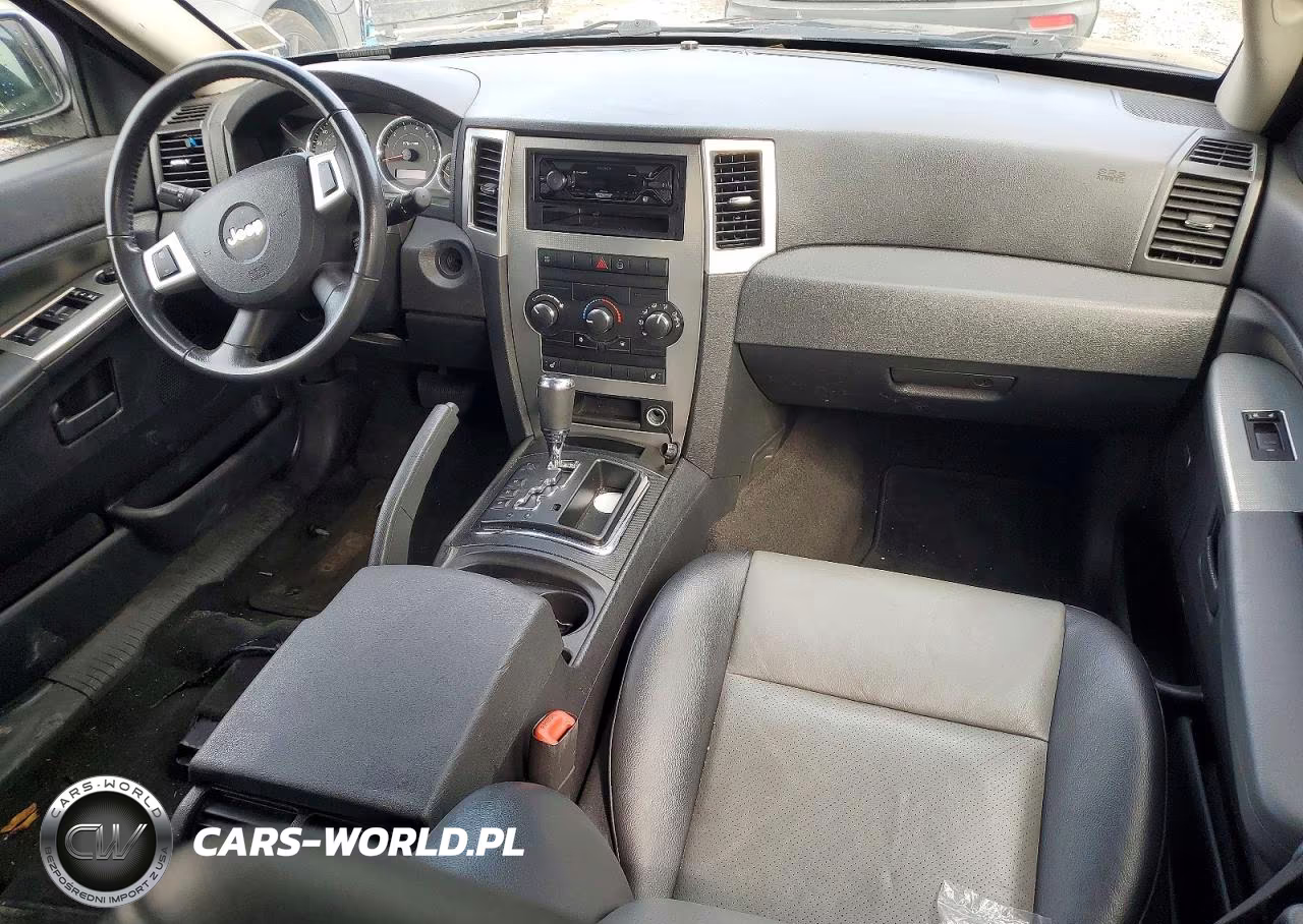 2008 Jeep Grand Cherokee Laredo VIN:1J8GR48K18C153698 - 8