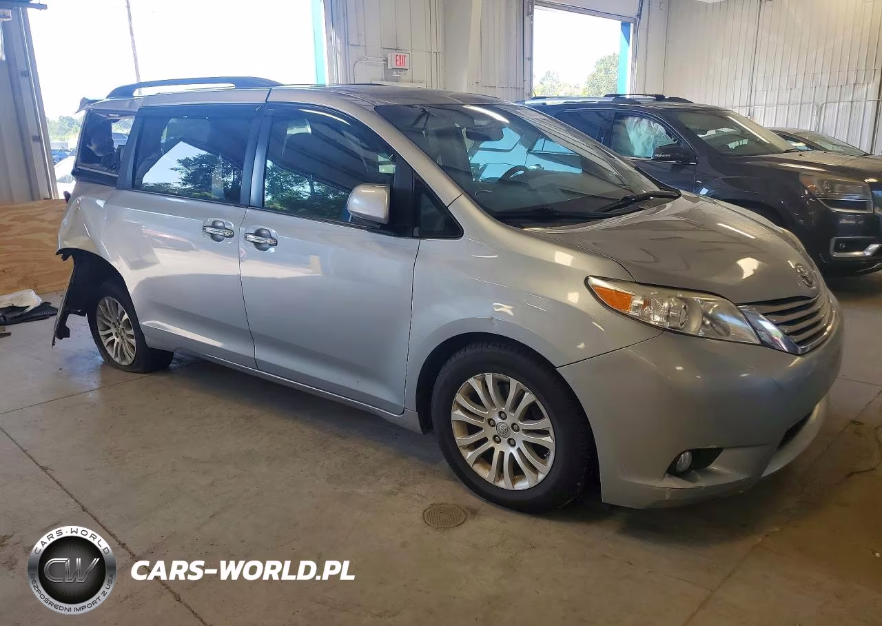 2017 Toyota Sienna Xle 8-Passenger VIN:5TDYZ3DC6HS797314 - 4