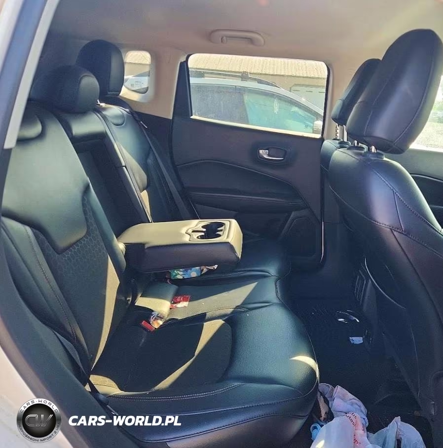 2017 Jeep Compass Latitude VIN:3C4NJDBB6HT579020 - 10