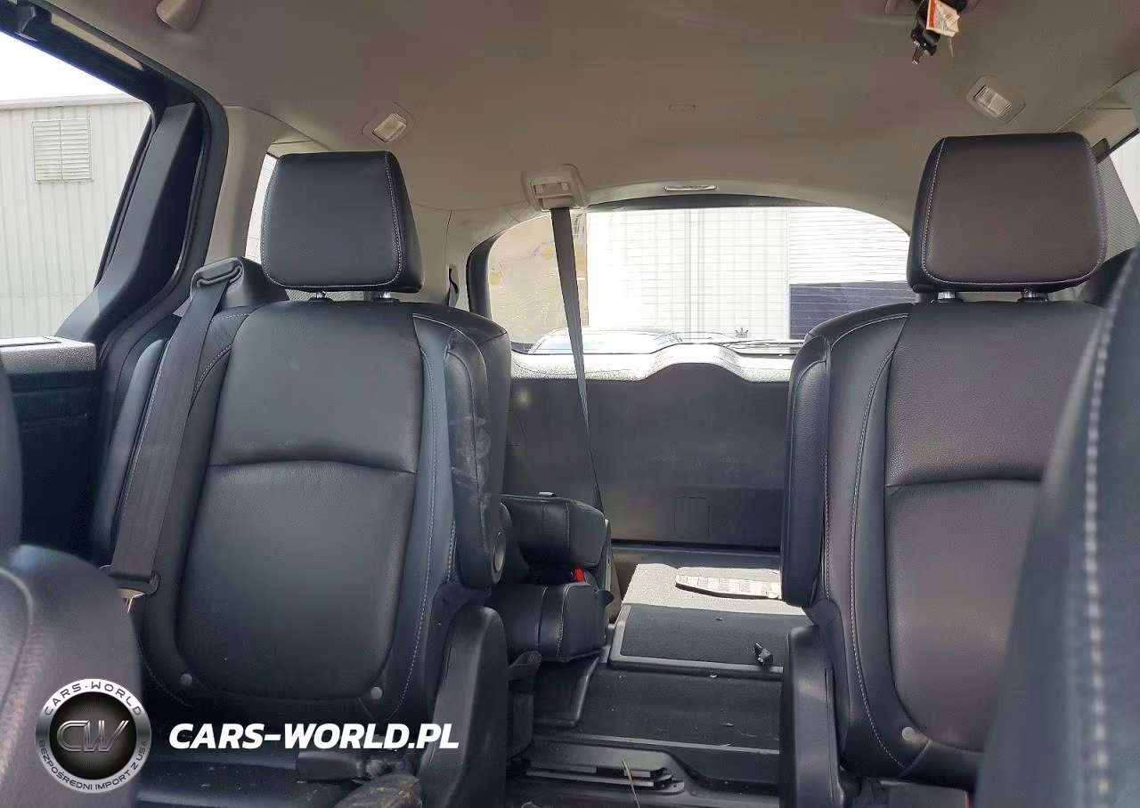 2022 Honda Odyssey Touring VIN:5FNRL6H88NB047555 - 10