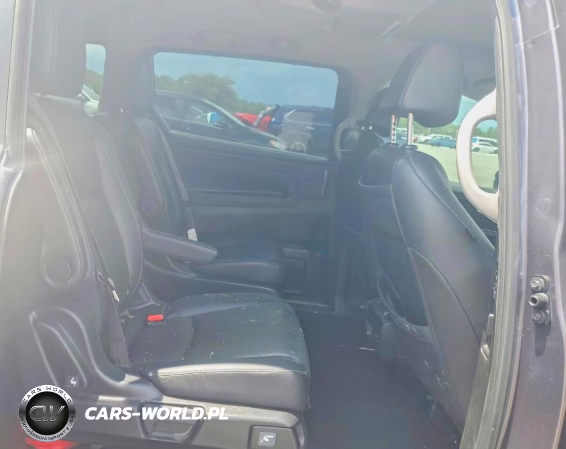 2022 Honda Odyssey Touring VIN:5FNRL6H88NB047555 - 11