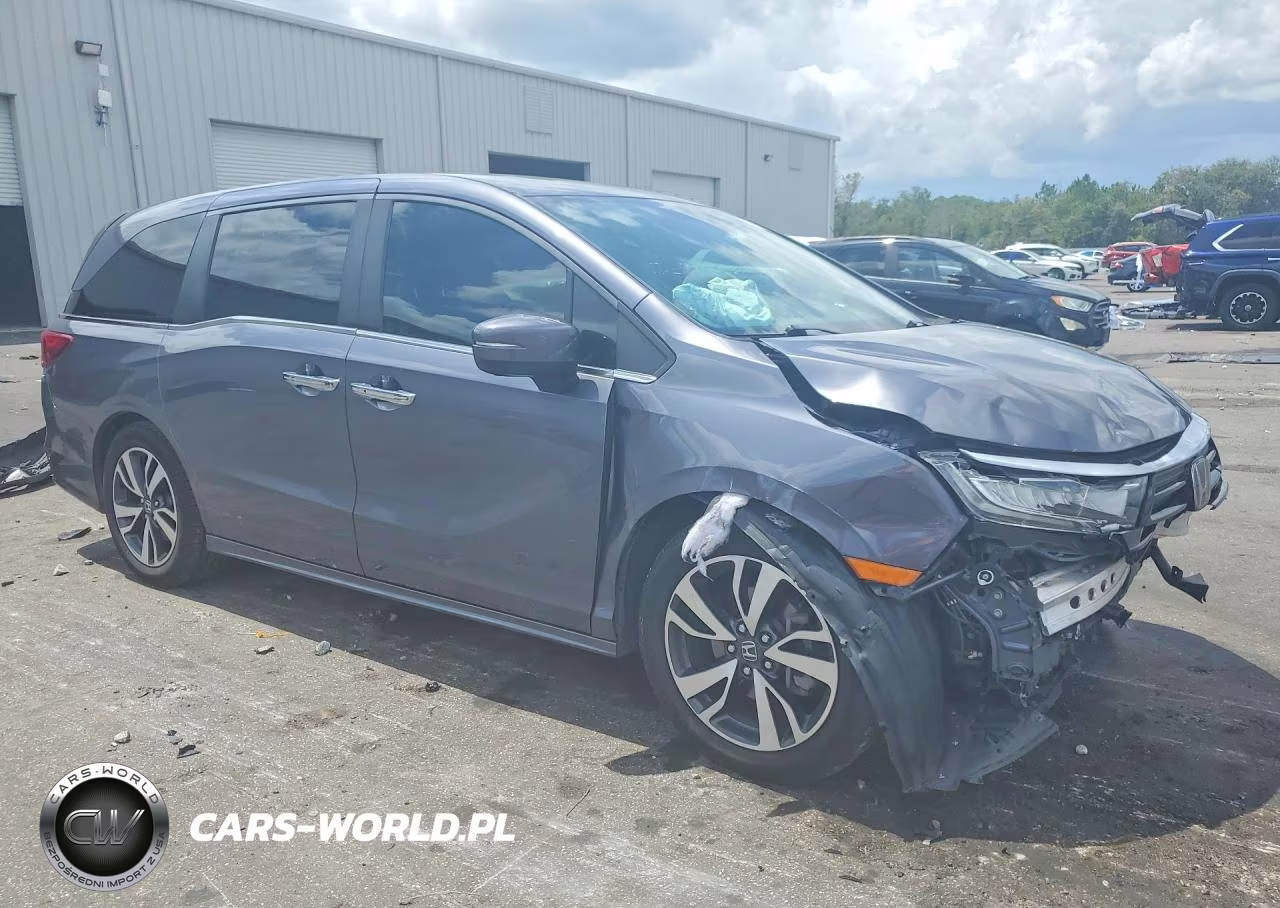 2022 Honda Odyssey Touring VIN:5FNRL6H88NB047555 - 4