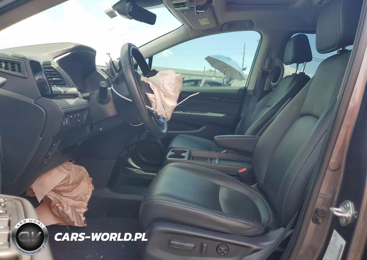 2022 Honda Odyssey Touring VIN:5FNRL6H88NB047555 - 7