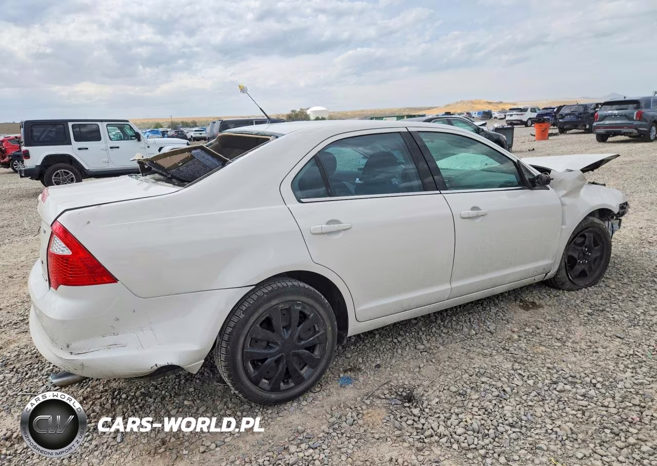 2011 Ford Fusion Se VIN:3FAHP0HG8BR115034 - 3