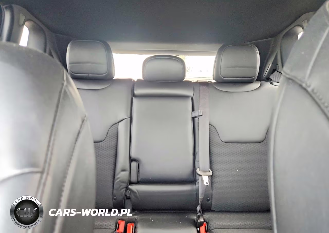 2023 Jeep Compass Latitude VIN:3C4NJDBN5PT509582 - 10