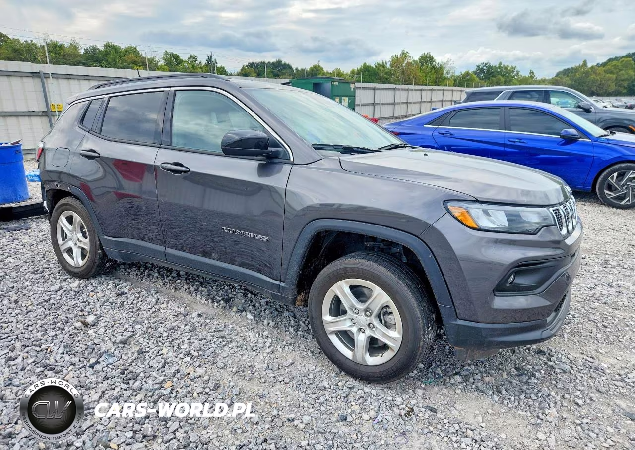 2023 Jeep Compass Latitude VIN:3C4NJDBN5PT509582 - 4