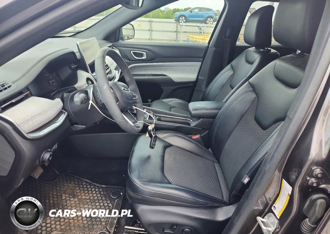 2023 Jeep Compass Latitude VIN:3C4NJDBN5PT509582 - 7