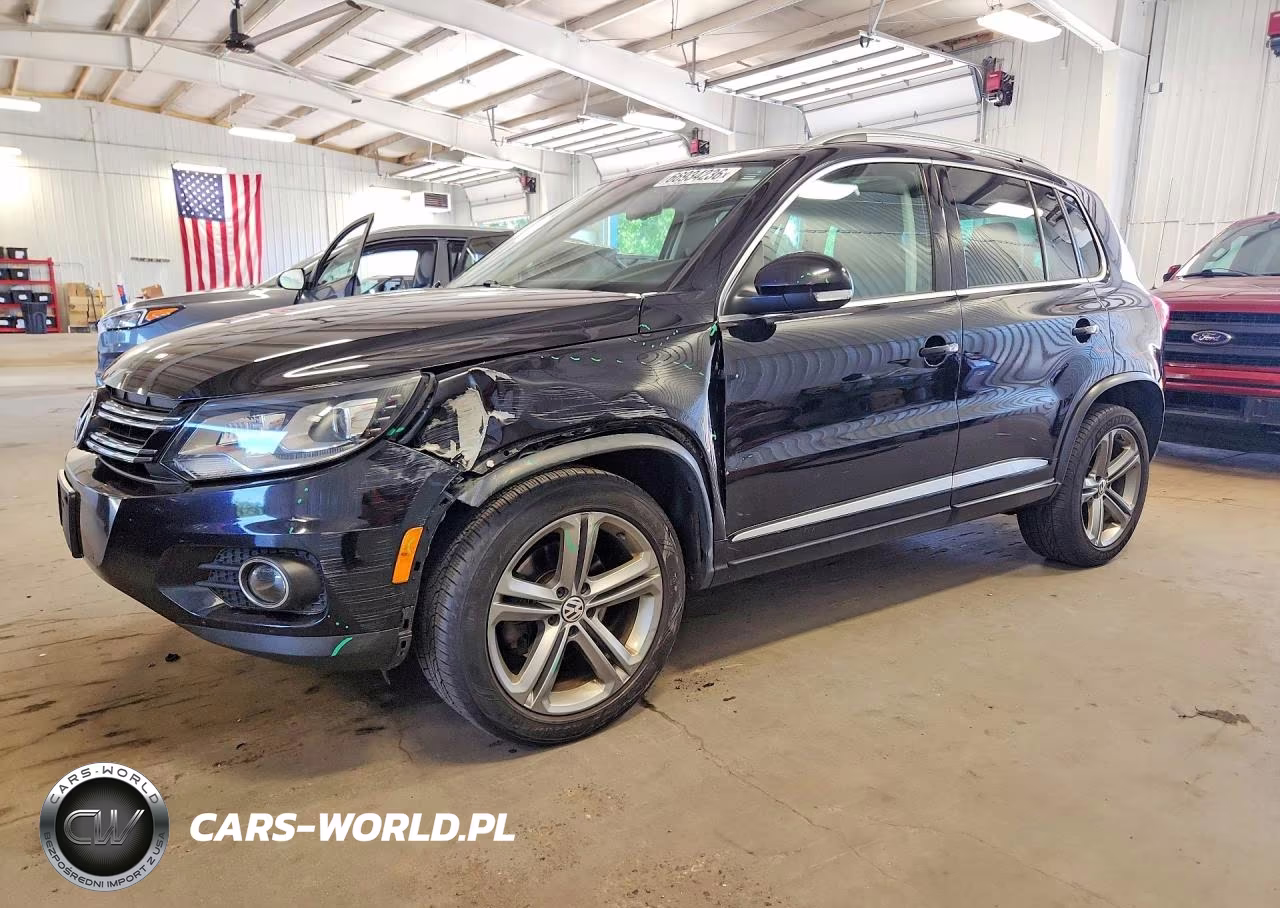 2017 Volkswagen Tiguan Sport VIN:WVGUV7AXXHK017083 - 1