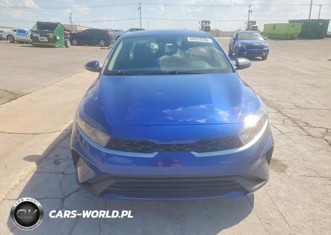 2023 Kia Forte Lxs VIN:3KPF24AD9PE652646 - 5