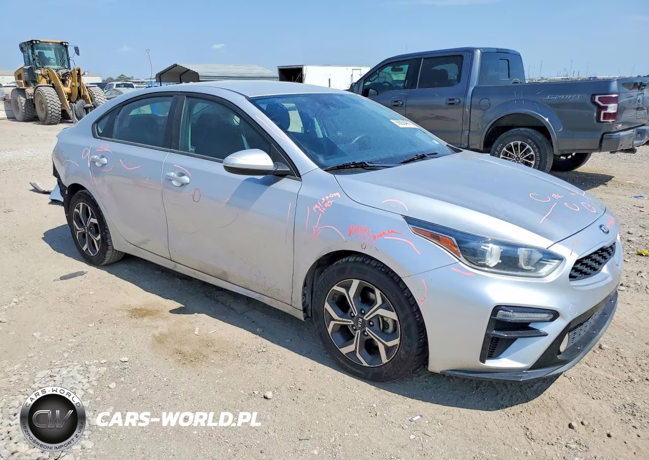 2019 Kia Forte Lxs VIN:3KPF24AD4KE076991 - 4