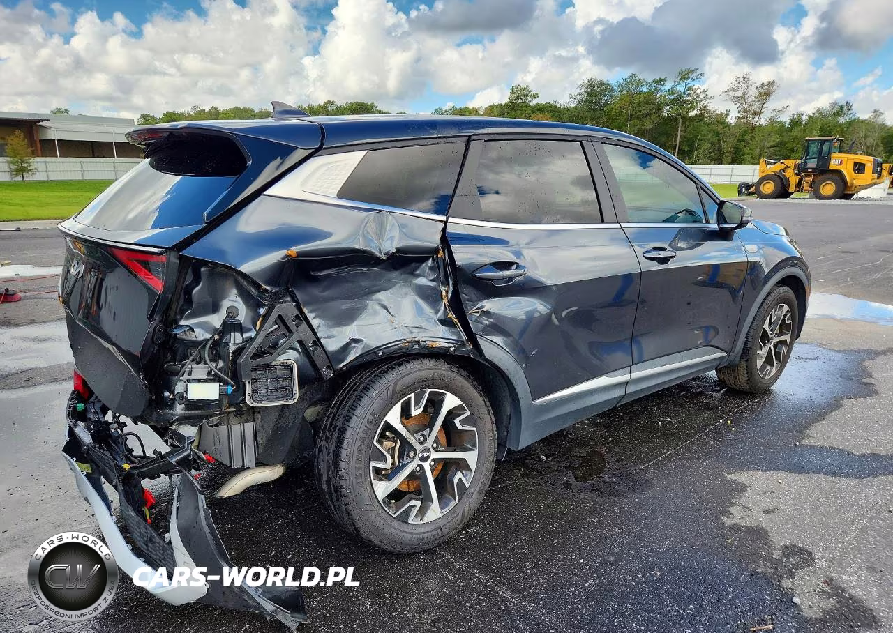 2023 Kia Sportage Ex VIN:5XYK33AF5PG080324 - 3