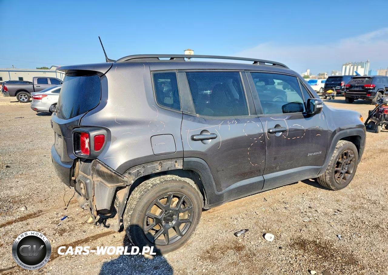 2020 Jeep Renegade Latitude VIN:ZACNJAB14LPL70586 - 3