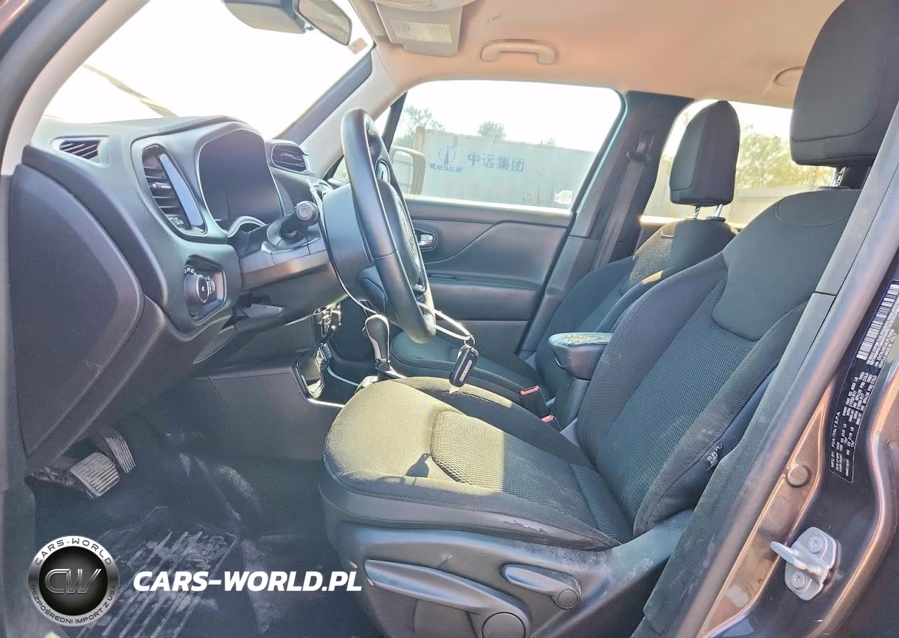 2020 Jeep Renegade Latitude VIN:ZACNJAB14LPL70586 - 7