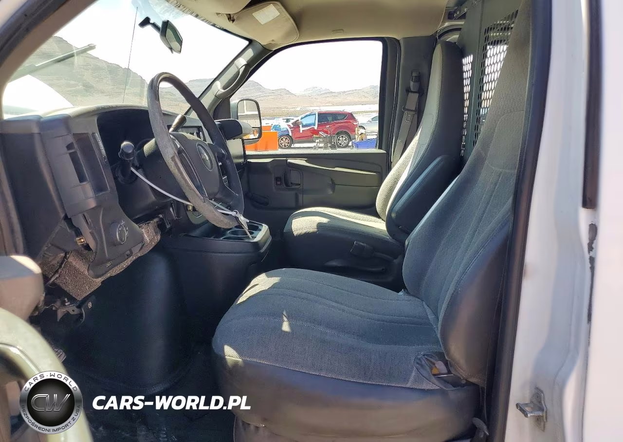 2010 Chevrolet Express G1500 VIN:1GCUGADX3A1109803 - 7