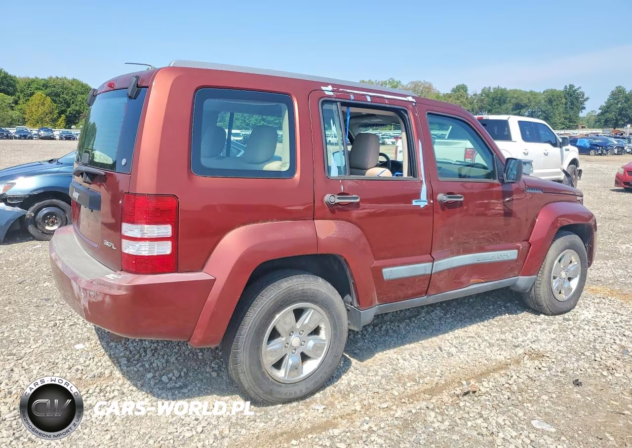 2008 Jeep Liberty Sport VIN:1J8GP28K78W144688 - 3