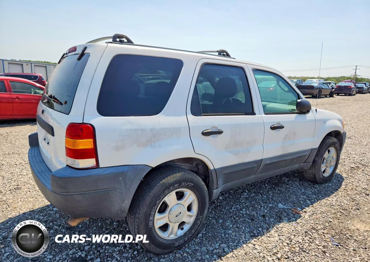 2003 Ford Escape Xlt VIN:1FMYU03103KE06067 - 3