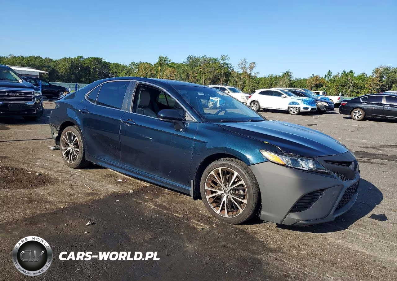 2018 Toyota Camry Se VIN:4T1B11HK1JU583587 - 4