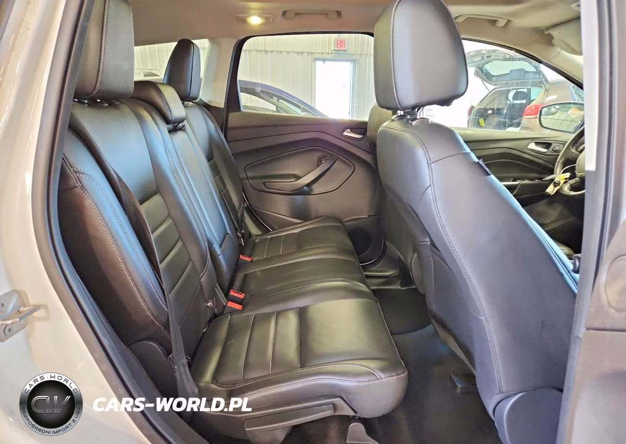 2016 Ford Escape Titanium VIN:1FMCU9J97GUC06708 - 11