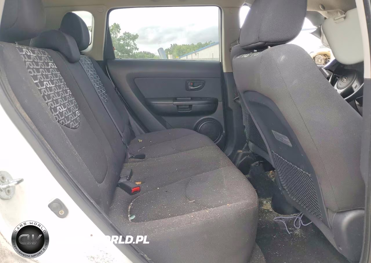 2011 Kia Soul + VIN:KNDJT2A29B7282172 - 10