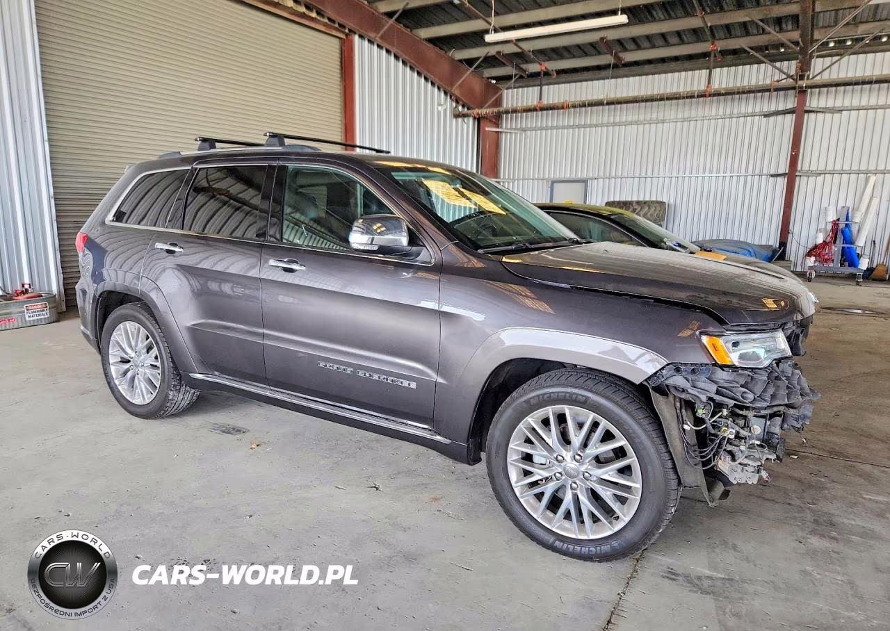 2017 Jeep Grand Cherokee Summit VIN:1C4RJFJG4HC671703 - 4