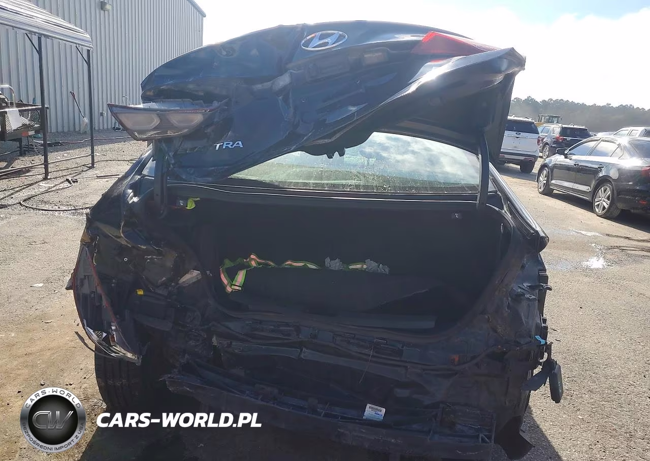 2018 Hyundai Elantra Sel VIN:5NPD84LF8JH381067 - 6