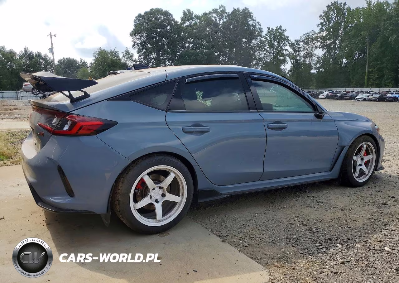 2024 Honda Civic Type-R VIN:JHMFL5G45RX000117 - 3
