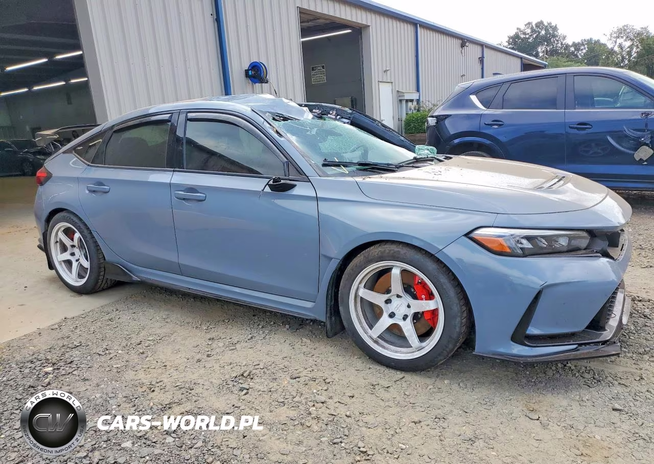 2024 Honda Civic Type-R VIN:JHMFL5G45RX000117 - 4