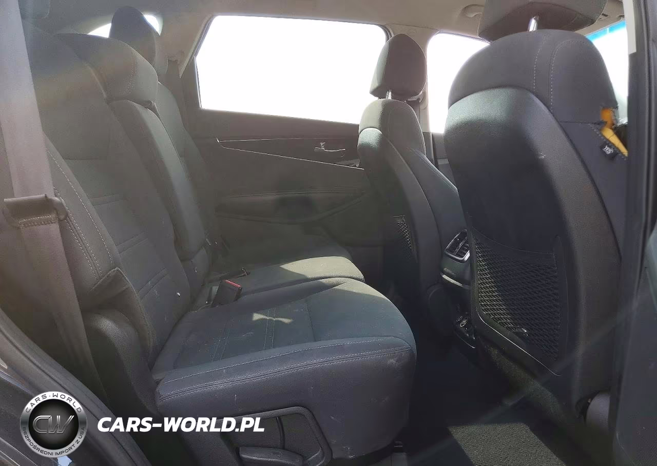 2018 Kia Sorento Lx V6 VIN:5XYPGDA53JG413280 - 11