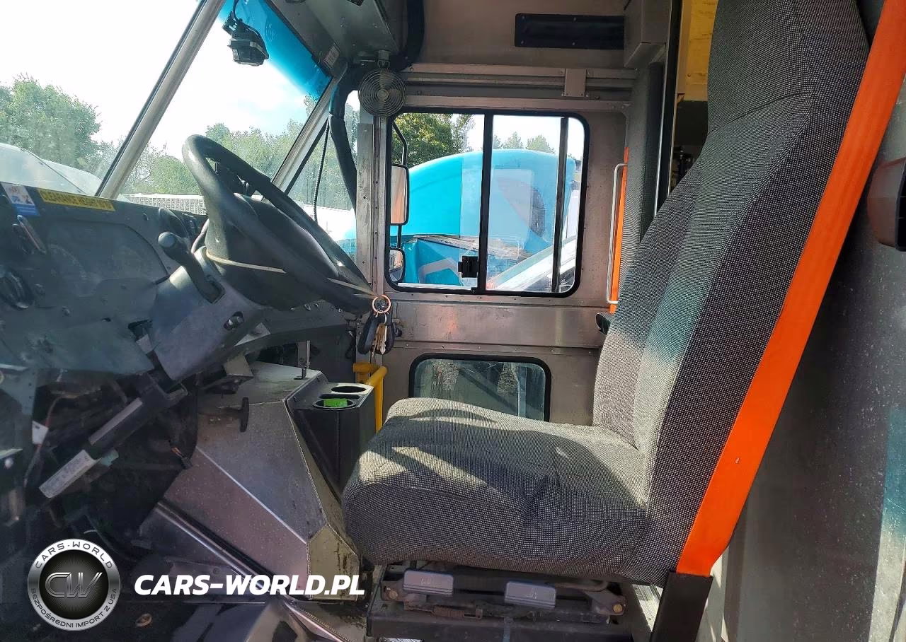 2019 Ford E450 Delivery Truck VIN:1FC3E4K63KDC48374 - 7