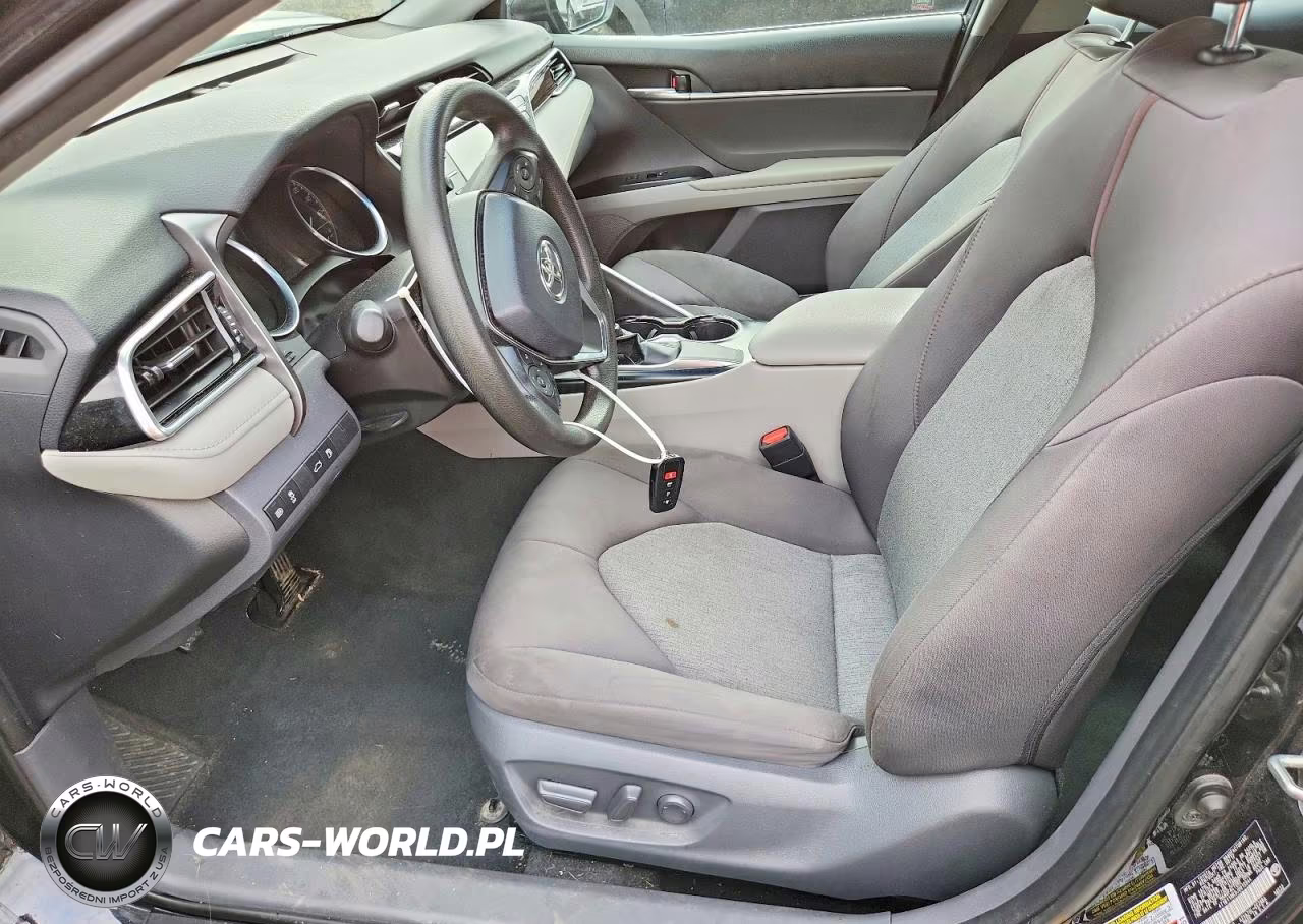 2018 Toyota Camry Le VIN:4T1B11HK9JU015944 - 7