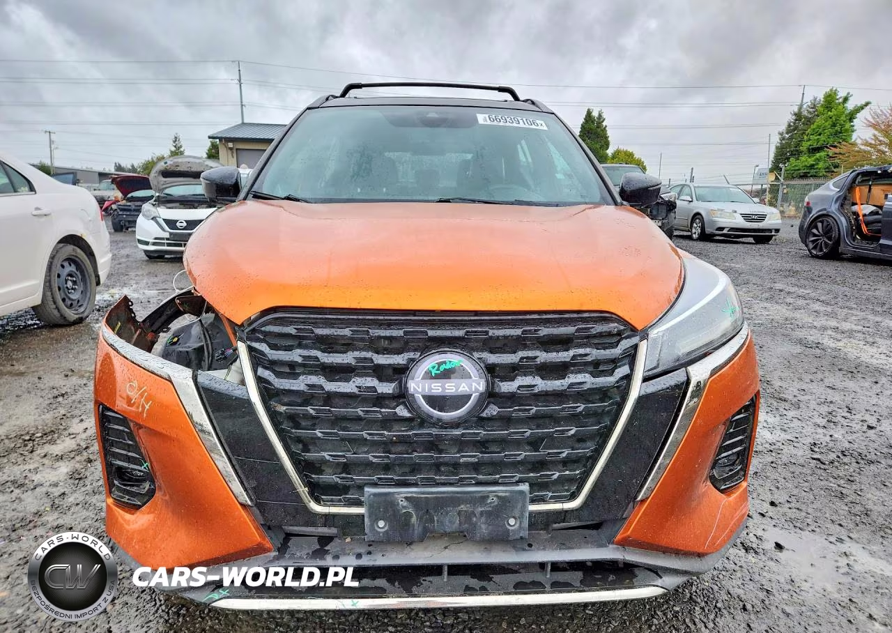 2023 Nissan Kicks Sr VIN:3N1CP5DV0PL555476 - 5