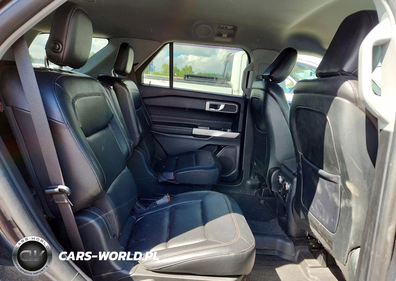 2020 Ford Explorer Xlt VIN:1FMSK8DH0LGC55823 - 11