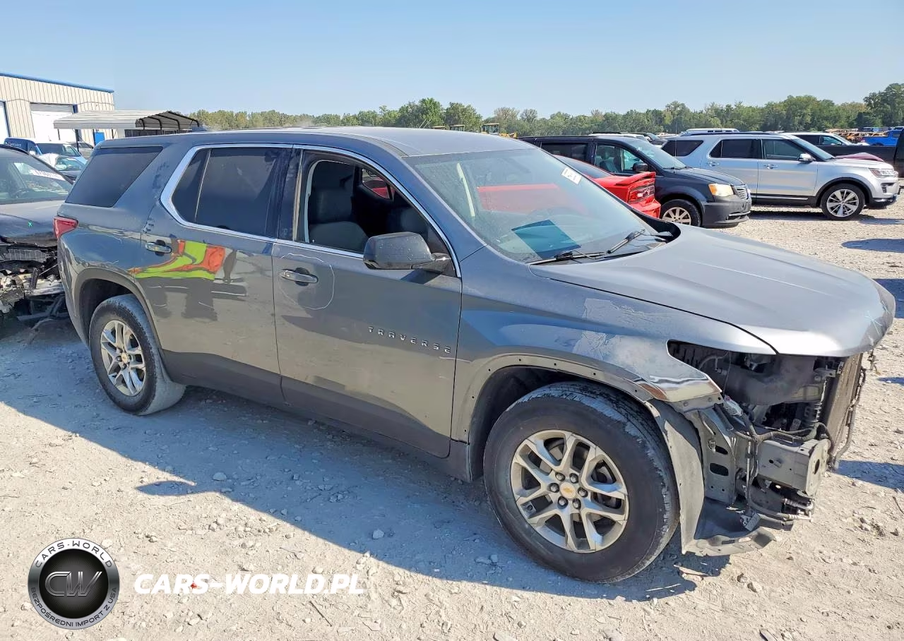 2020 Chevrolet Traverse Ls VIN:1GNEVFKWXLJ267910 - 4