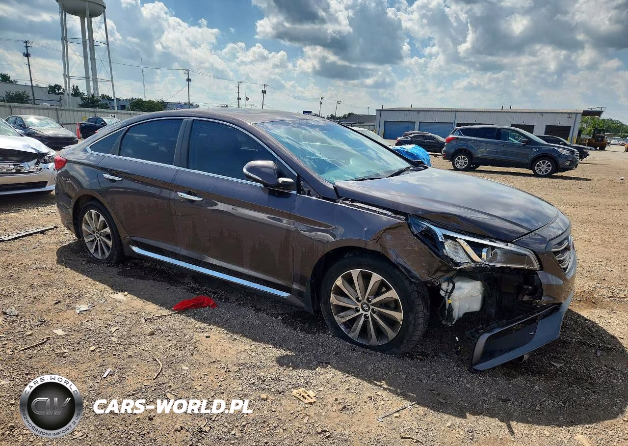 2017 Hyundai Sonata Sport VIN:5NPE34AF8HH528892 - 4