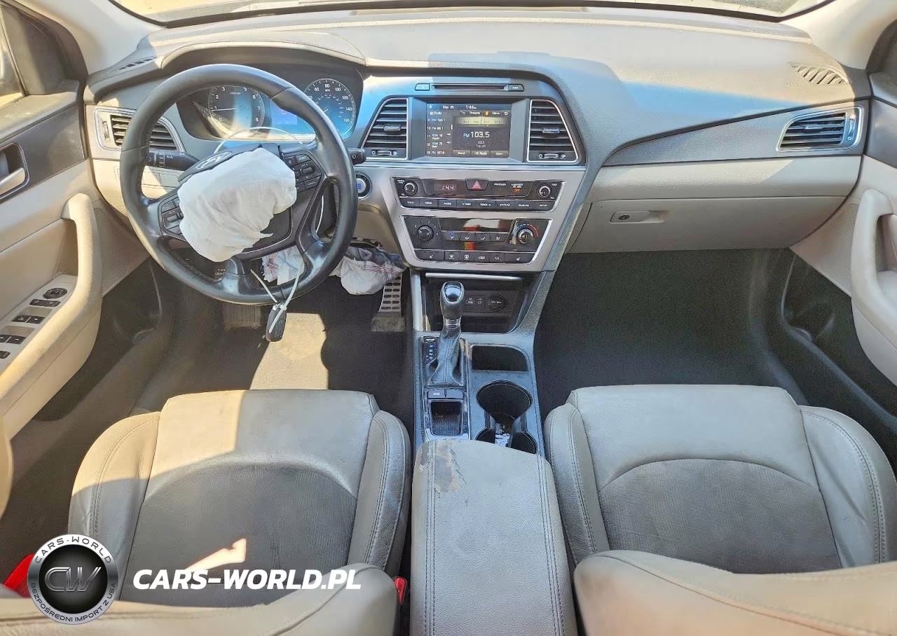 2017 Hyundai Sonata Sport VIN:5NPE34AF8HH528892 - 8