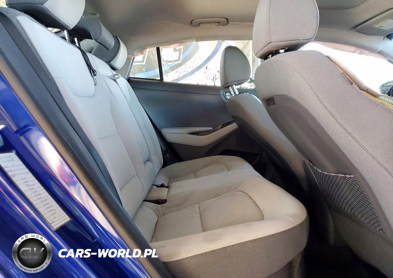 2021 Hyundai Ioniq Sel VIN:KMHC85LCXMU261400 - 10
