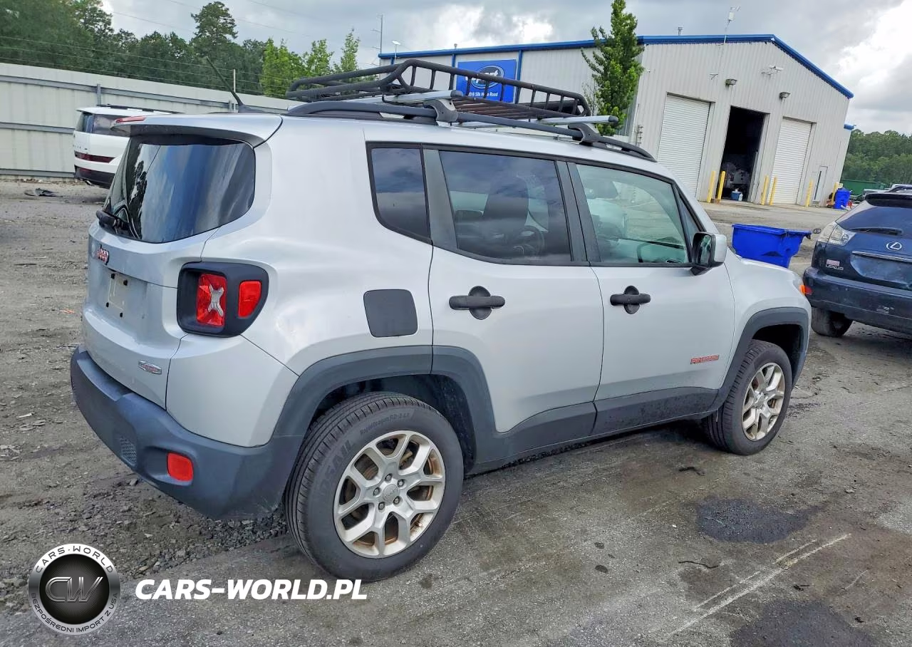 2017 Jeep Renegade Latitude VIN:ZACCJBBB1HPE86375 - 3