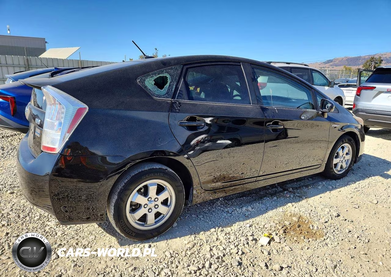 2011 Toyota Prius Two VIN:JTDKN3DU1B0284119 - 3