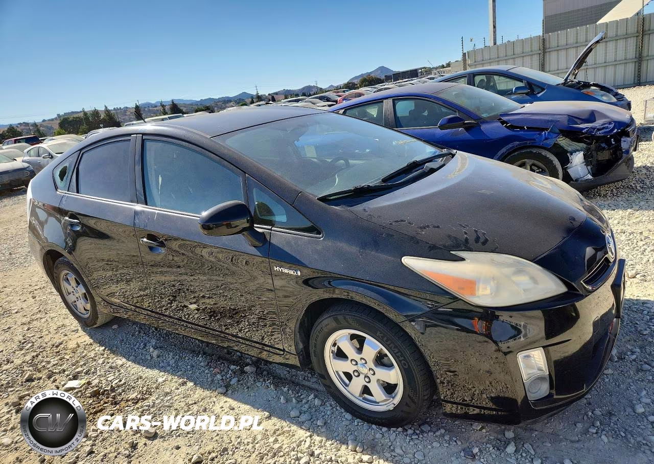 2011 Toyota Prius Two VIN:JTDKN3DU1B0284119 - 4