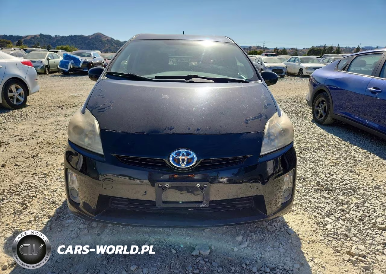 2011 Toyota Prius Two VIN:JTDKN3DU1B0284119 - 5