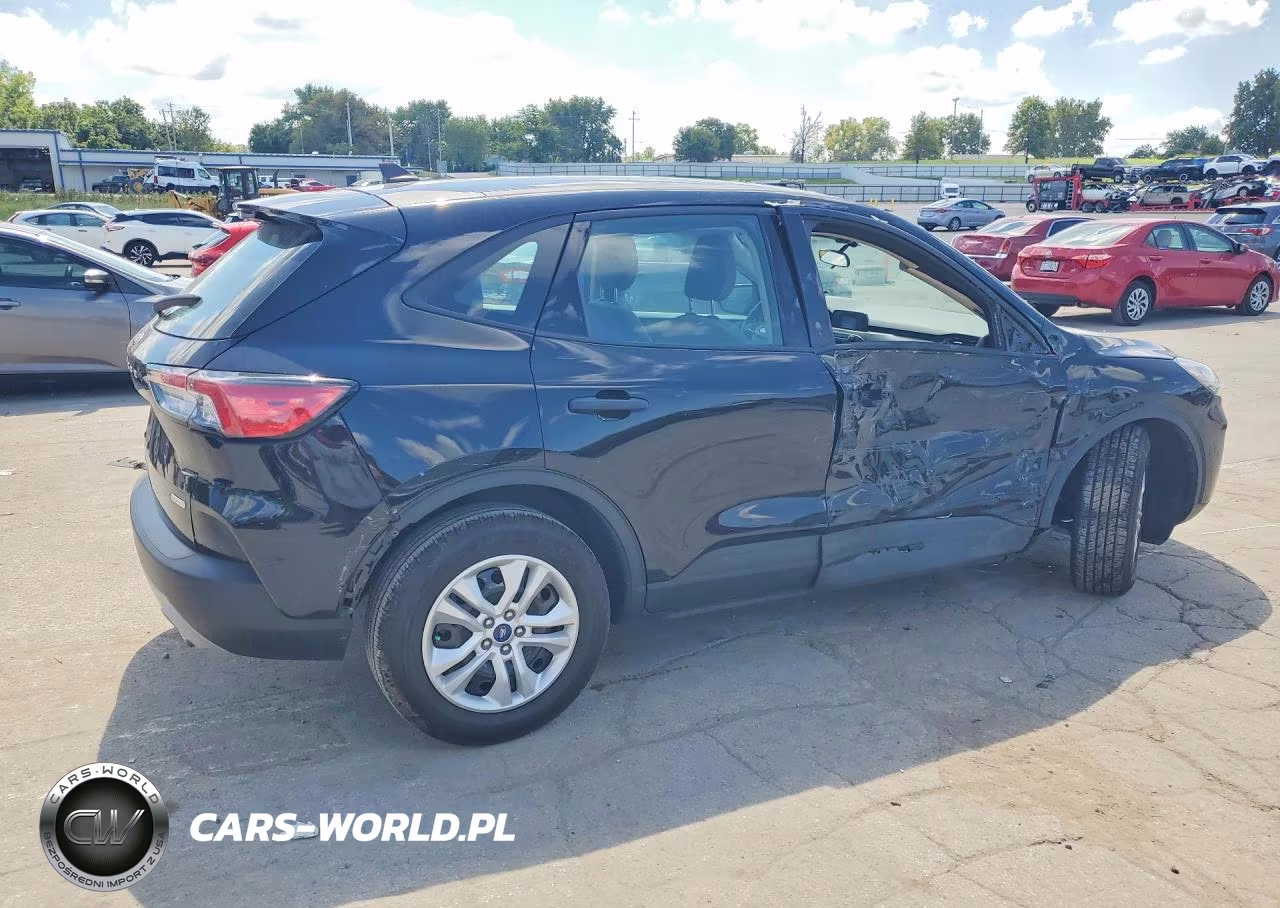2020 Ford Escape S VIN:1FMCU0F62LUC20603 - 3