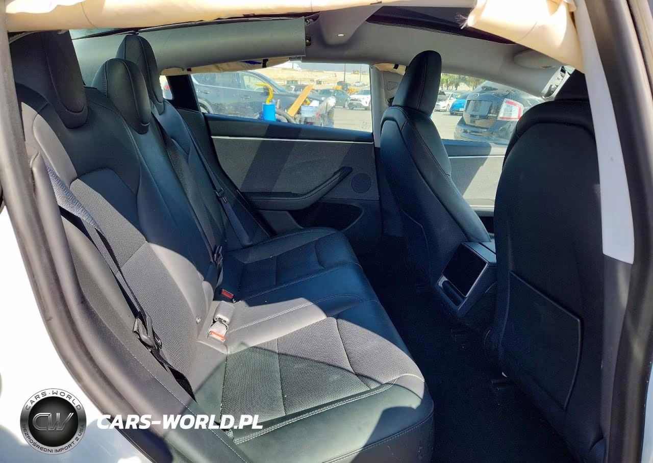 2025 Tesla Model 3 VIN:5YJ3E1EA1SF881642 - 10