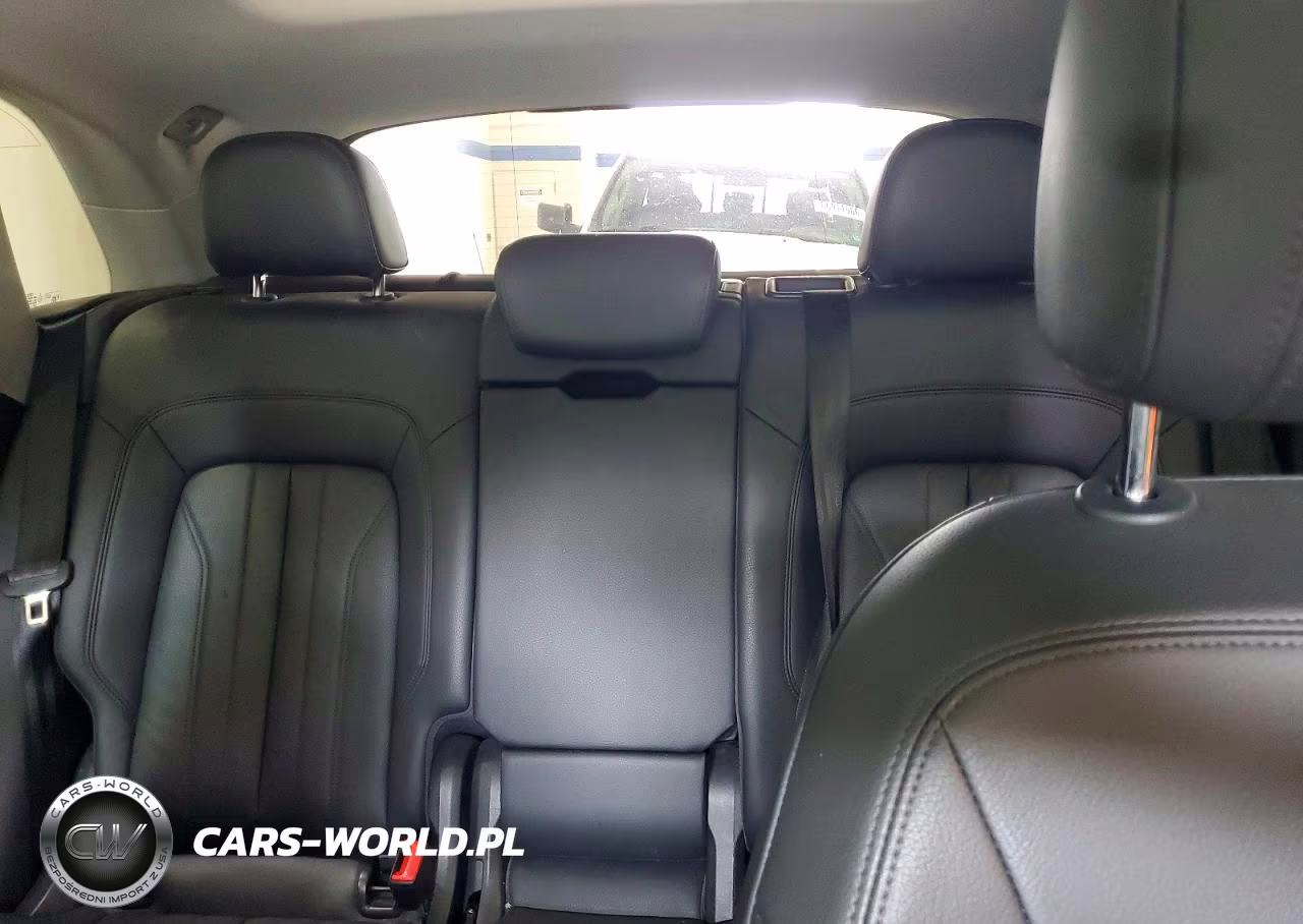 2018 Audi Q5 Premium Plus VIN:WA1BNAFY9J2008921 - 10