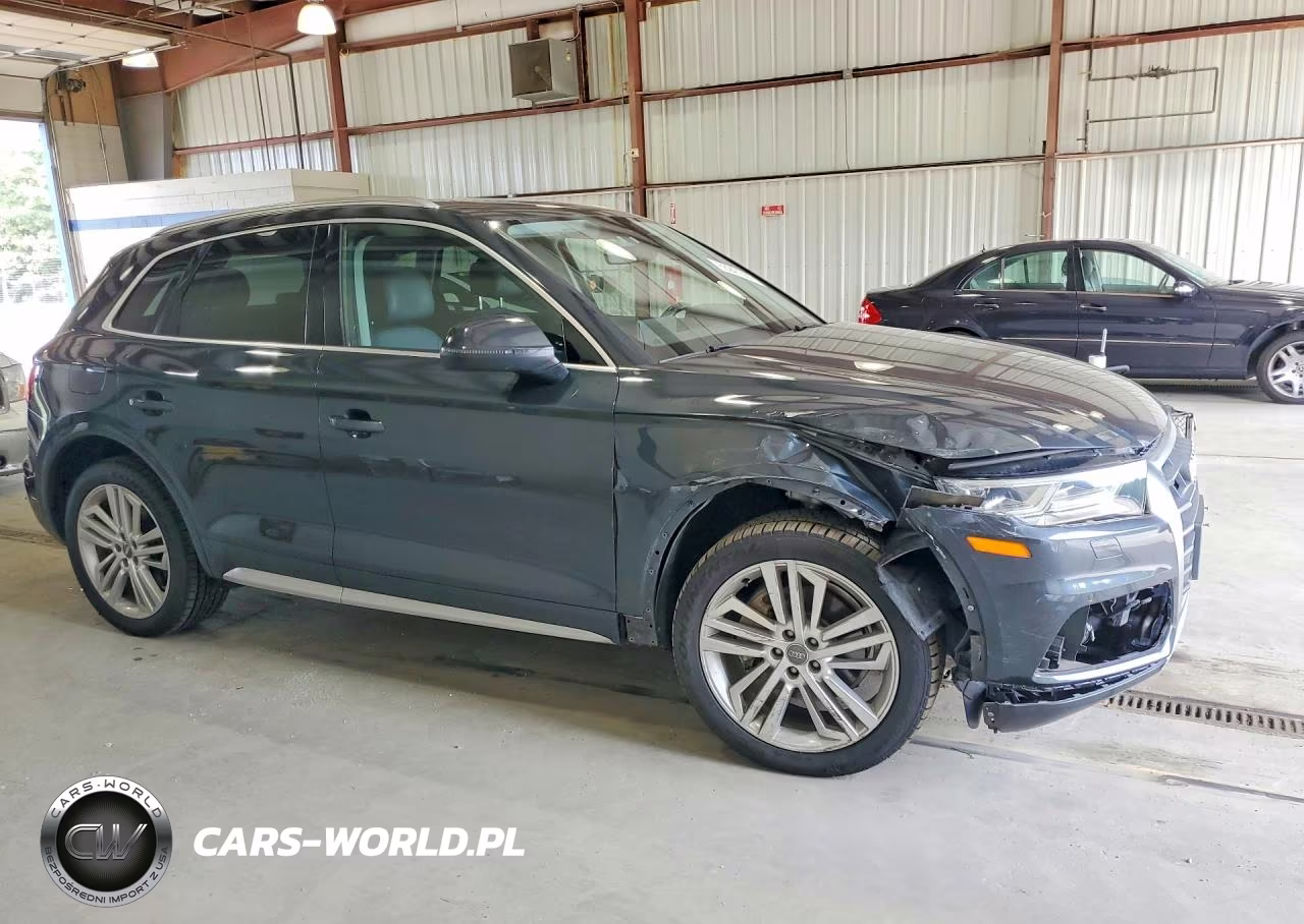 2018 Audi Q5 Premium Plus VIN:WA1BNAFY9J2008921 - 4