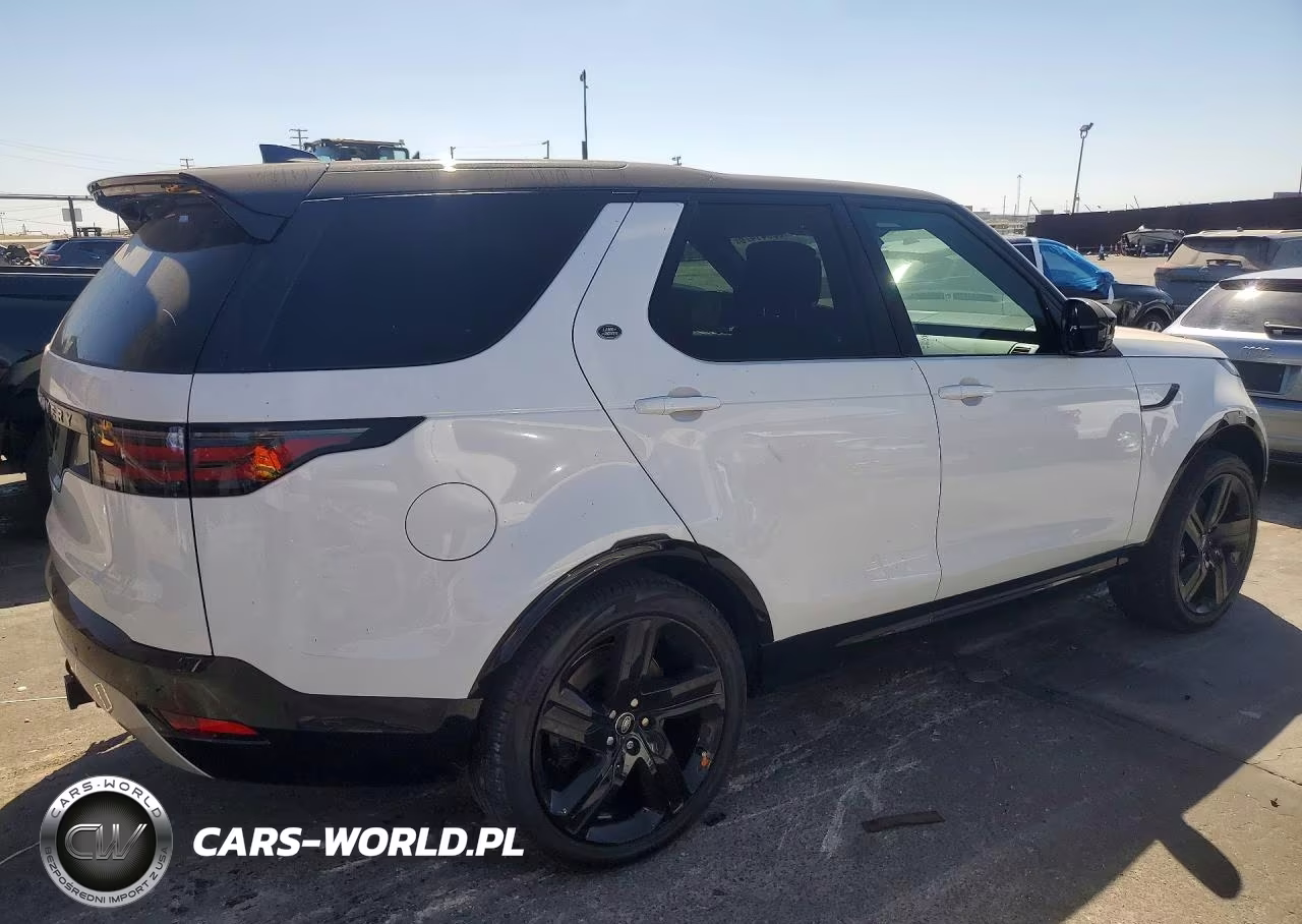2023 Land Rover Discovery Metropolitan Edition VIN:SALRW4EU8P2474214 - 3