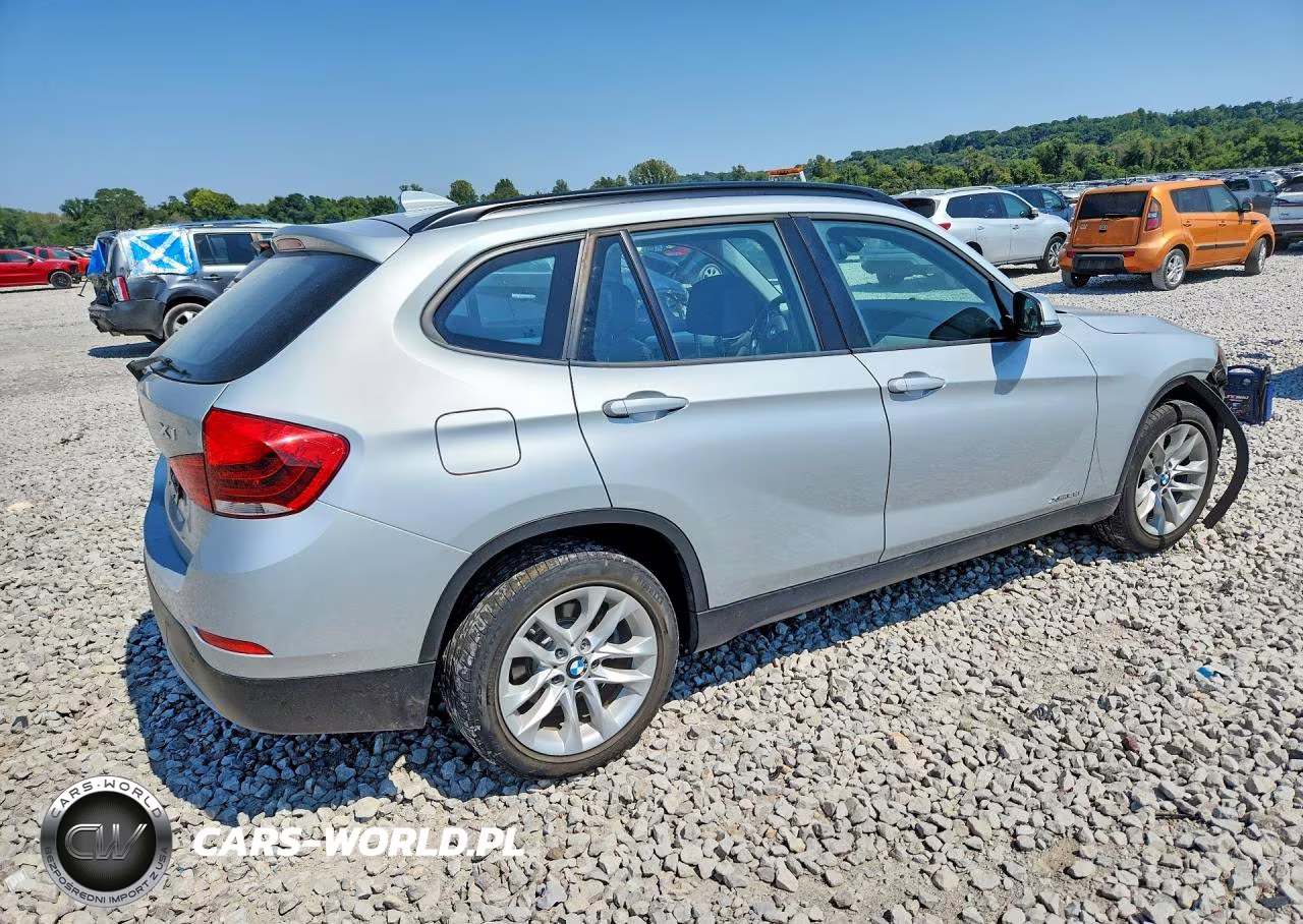 2015 BMW X1 xDrive28I VIN:WBAVL1C50FVY41593 - 3