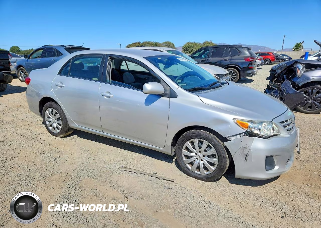 2013 Toyota Corolla Le VIN:5YFBU4EE8DP140690 - 4