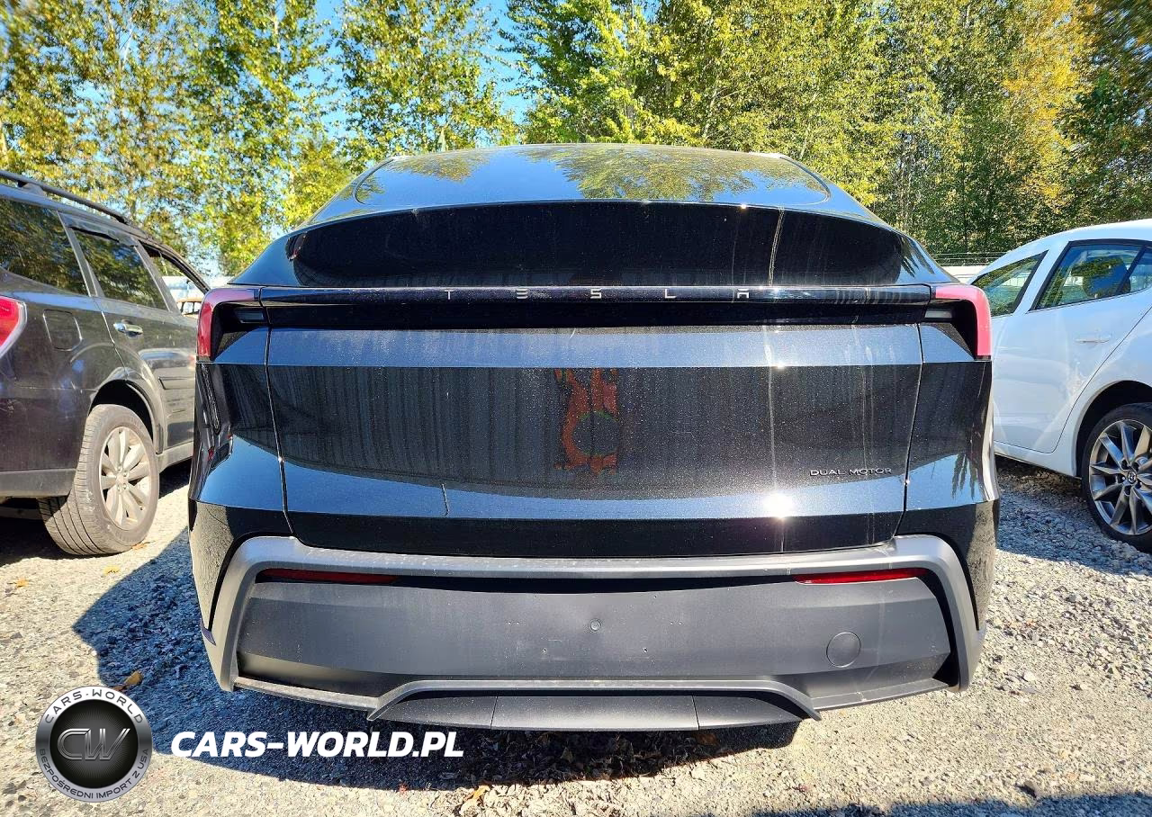 2026 Tesla Model Y VIN:7SAYGDEE1TA719001 - 6